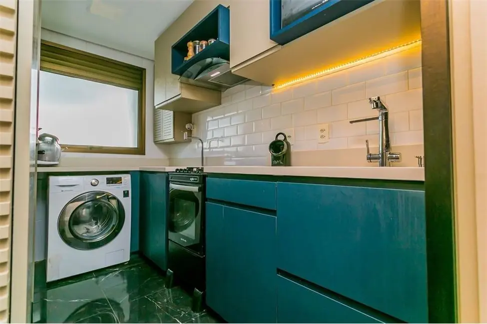Apartamento com 2 quartos à venda, 62m2 em Passo da Areia, Porto Alegre - RS - imagem 7 Foto 7 de Apartamento com 2 quartos à venda, 62m2 em Passo da Areia, Porto Alegre - RS