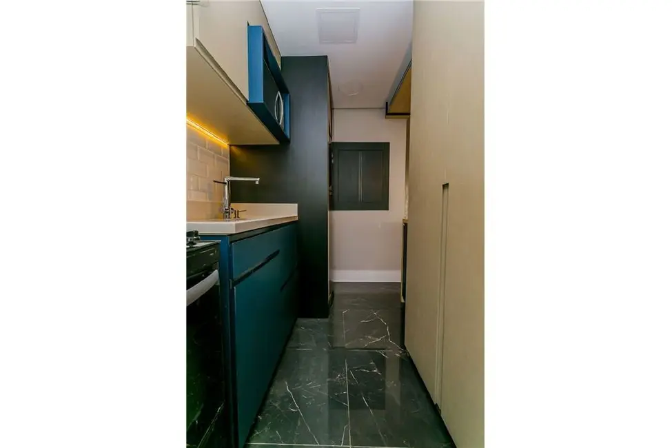 Apartamento com 2 quartos à venda, 62m2 em Passo da Areia, Porto Alegre - RS - imagem 8 Foto 8 de Apartamento com 2 quartos à venda, 62m2 em Passo da Areia, Porto Alegre - RS