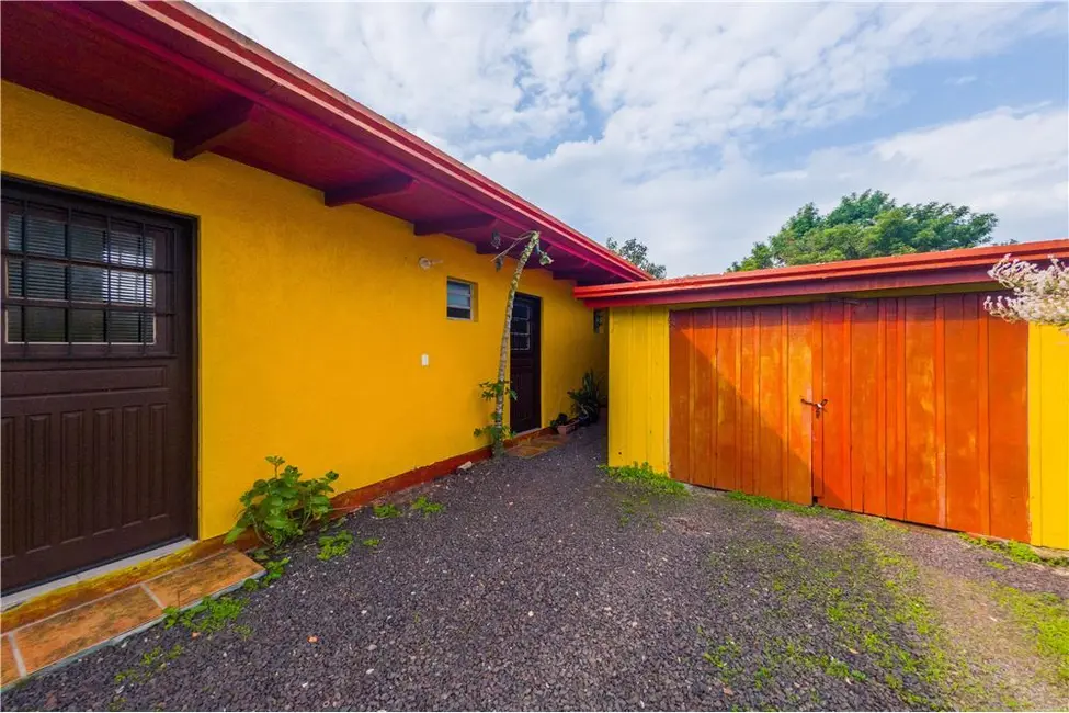 Foto 3 de Casa com 5 quartos à venda, 174m2 em Imbe - RS