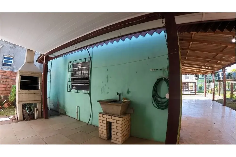 Foto 23 de Casa com 4 quartos à venda, 134m2 em Tramandai - RS