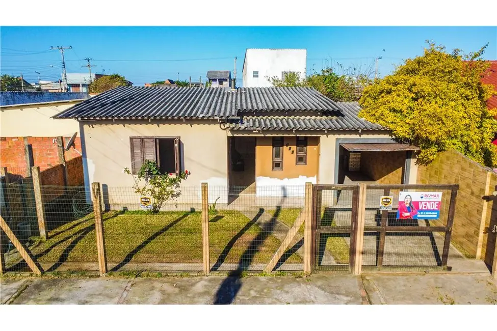 Foto 33 de Casa com 3 quartos à venda, 120m2 em Tramandai - RS