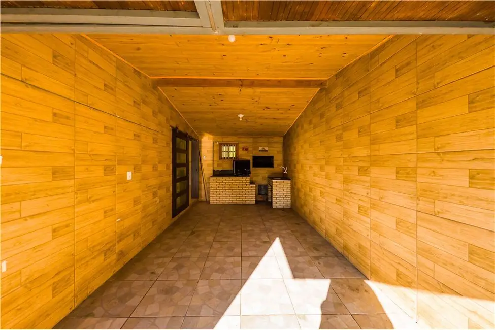 Foto 25 de Casa com 3 quartos à venda, 120m2 em Tramandai - RS