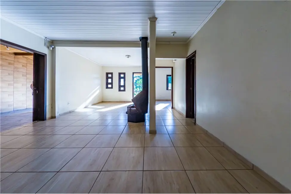 Foto 10 de Casa com 3 quartos à venda, 120m2 em Tramandai - RS