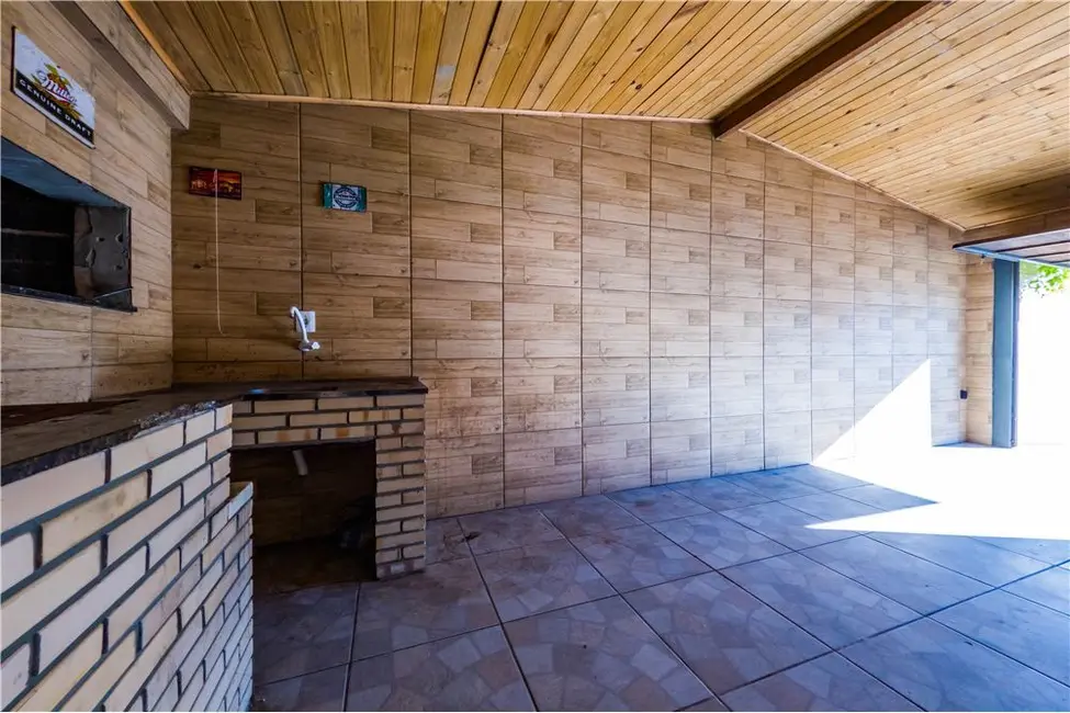 Foto 24 de Casa com 3 quartos à venda, 120m2 em Tramandai - RS