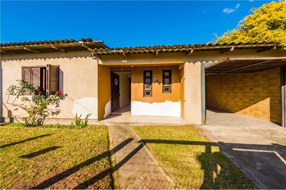 Casa com 3 quartos à venda, 120m2 em Tramandai - RS - imagem 2 Foto 2 de Casa com 3 quartos à venda, 120m2 em Tramandai - RS