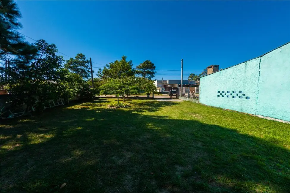 Foto 20 de Casa com 3 quartos à venda, 100m2 em Tramandai - RS