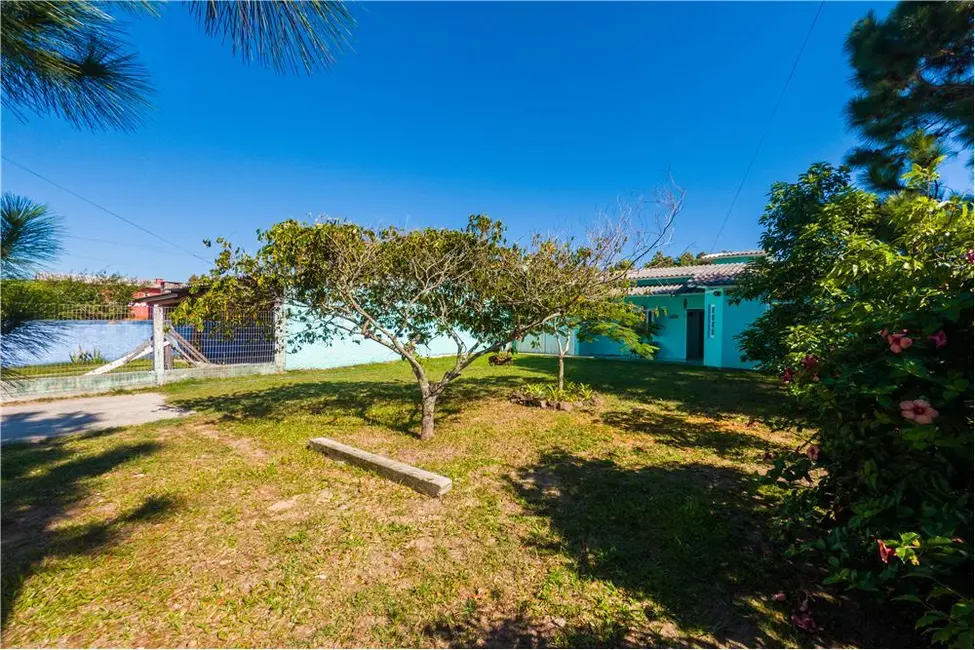 Foto 18 de Casa com 3 quartos à venda, 100m2 em Tramandai - RS