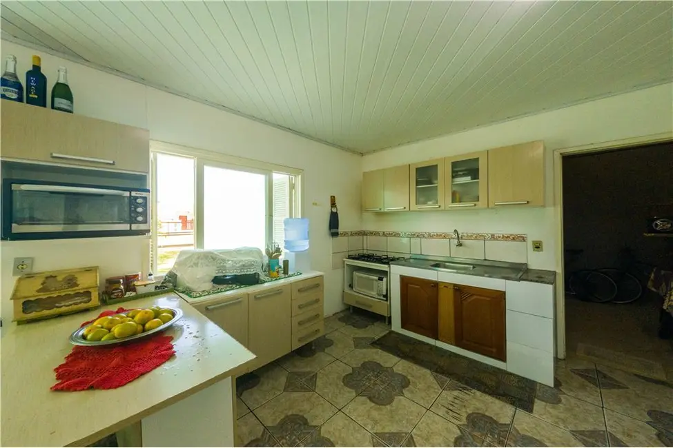 Casa com 3 quartos à venda, 100m2 em Tramandai - RS - imagem 6 Foto 6 de Casa com 3 quartos à venda, 100m2 em Tramandai - RS