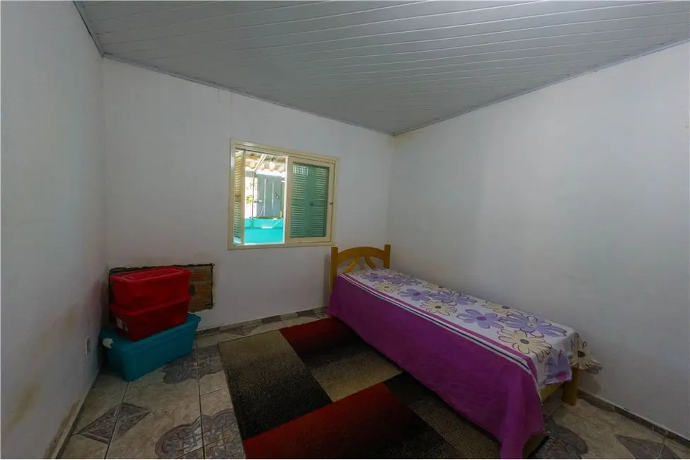 Foto 15 de Casa com 3 quartos à venda, 100m2 em Tramandai - RS