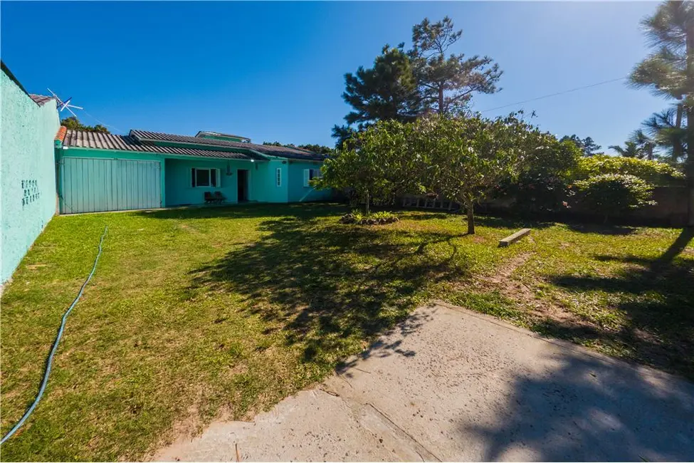 Foto 17 de Casa com 3 quartos à venda, 100m2 em Tramandai - RS