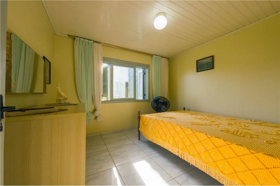 Foto 22 de Casa com 4 quartos à venda, 117m2 em Tramandai - RS