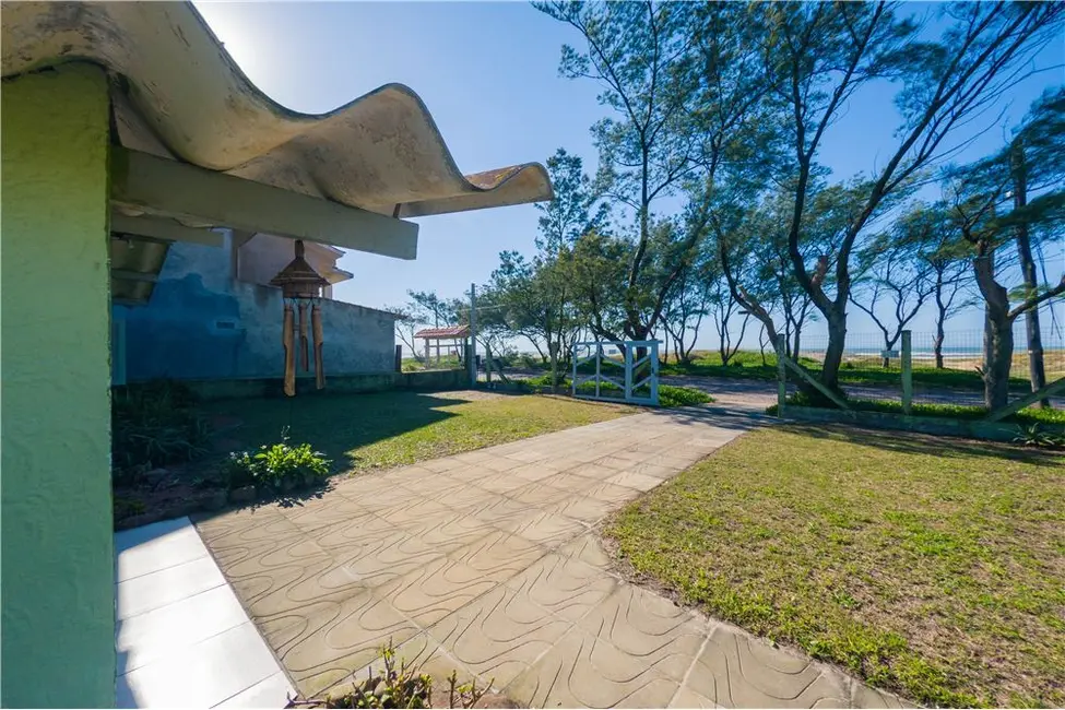 Casa com 4 quartos à venda, 117m2 em Tramandai - RS - imagem 7 Foto 7 de Casa com 4 quartos à venda, 117m2 em Tramandai - RS