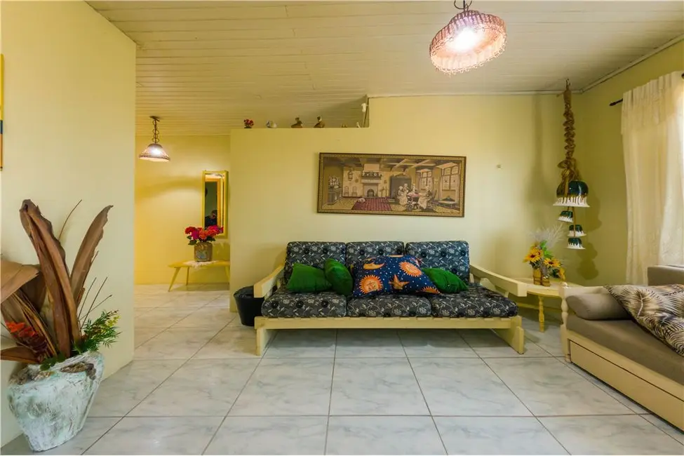 Foto 26 de Casa com 4 quartos à venda, 117m2 em Tramandai - RS