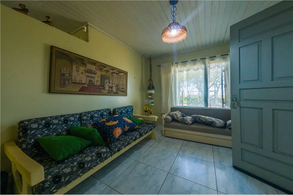 Foto 23 de Casa com 4 quartos à venda, 117m2 em Tramandai - RS