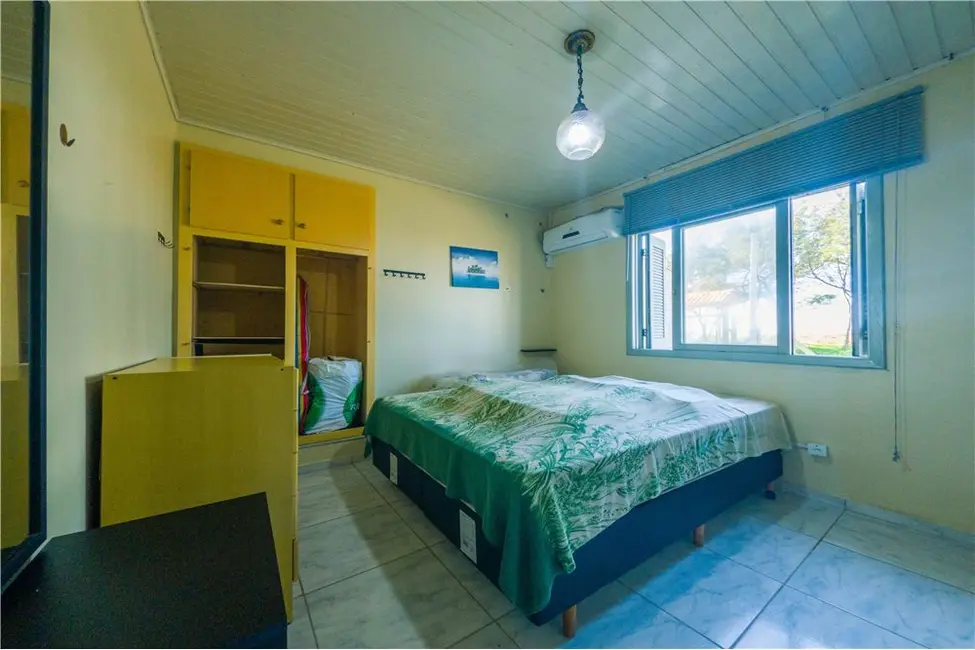 Foto 19 de Casa com 4 quartos à venda, 117m2 em Tramandai - RS