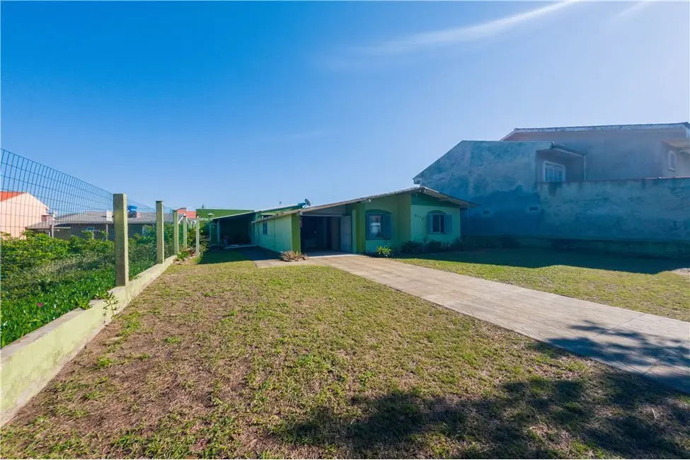 Casa com 4 quartos à venda, 117m2 em Tramandai - RS - imagem 5 Foto 5 de Casa com 4 quartos à venda, 117m2 em Tramandai - RS