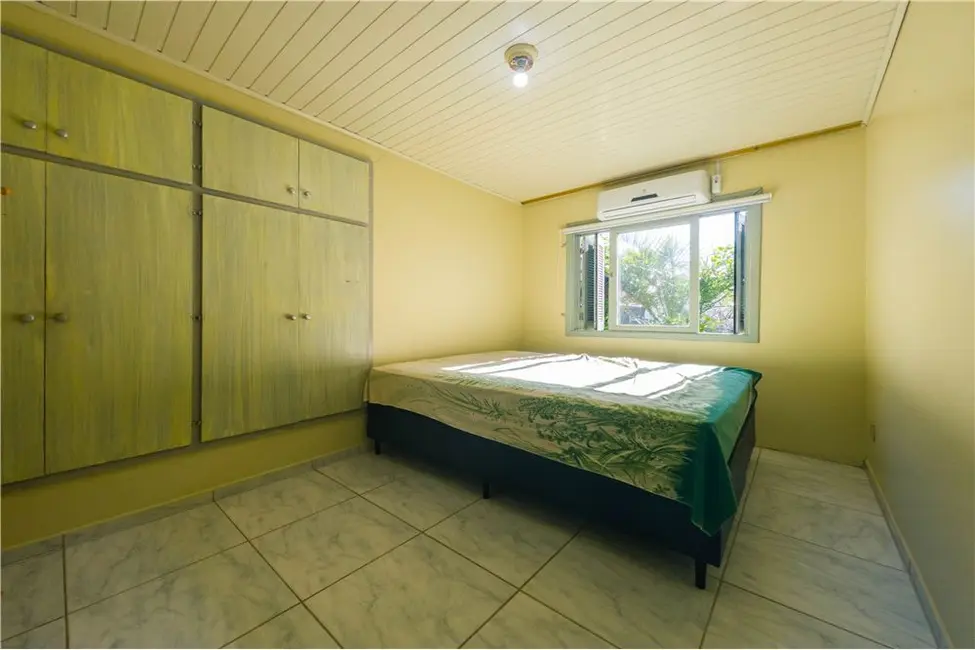 Foto 21 de Casa com 4 quartos à venda, 117m2 em Tramandai - RS