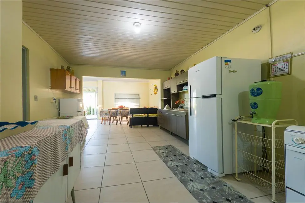 Foto 34 de Casa com 4 quartos à venda, 117m2 em Tramandai - RS