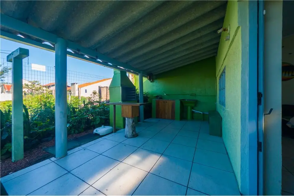 Foto 40 de Casa com 4 quartos à venda, 117m2 em Tramandai - RS