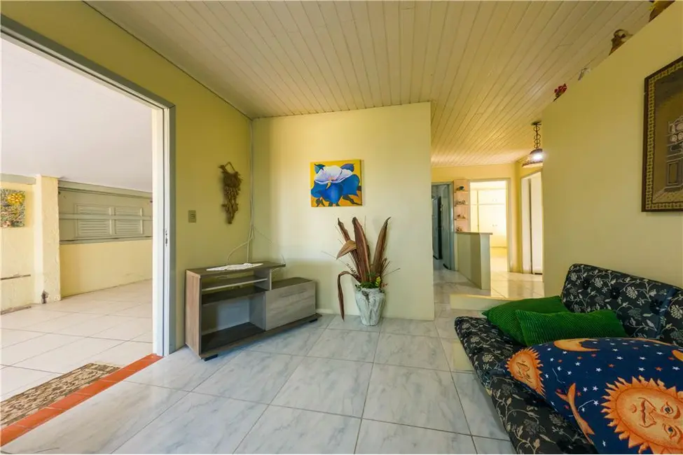 Foto 25 de Casa com 4 quartos à venda, 117m2 em Tramandai - RS