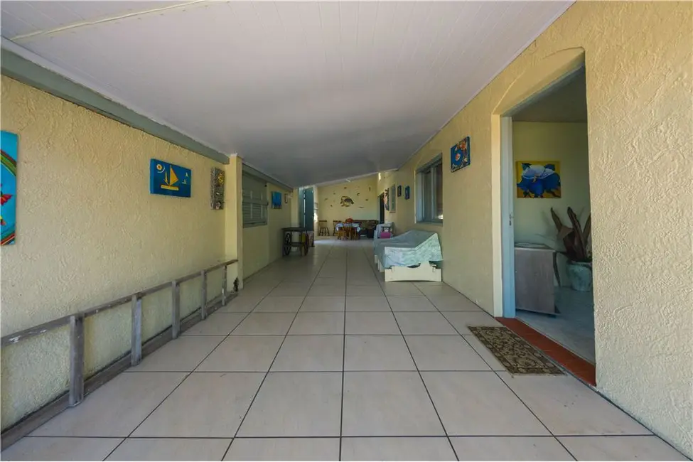 Foto 42 de Casa com 4 quartos à venda, 117m2 em Tramandai - RS