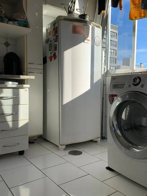 Apartamento com 1 quarto à venda, 43m2 em Menino Deus, Porto Alegre - RS - imagem 6 Foto 6 de Apartamento com 1 quarto à venda, 43m2 em Menino Deus, Porto Alegre - RS