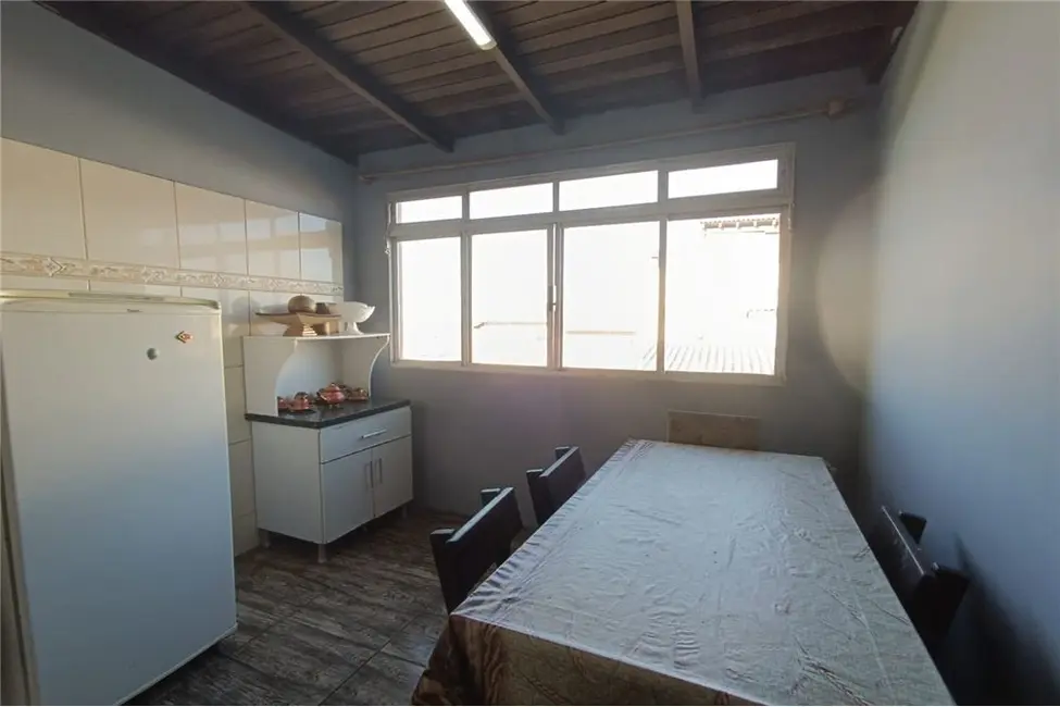 Apartamento com 4 quartos à venda, 138m2 em Tramandai - RS - imagem 4 Foto 4 de Apartamento com 4 quartos à venda, 138m2 em Tramandai - RS