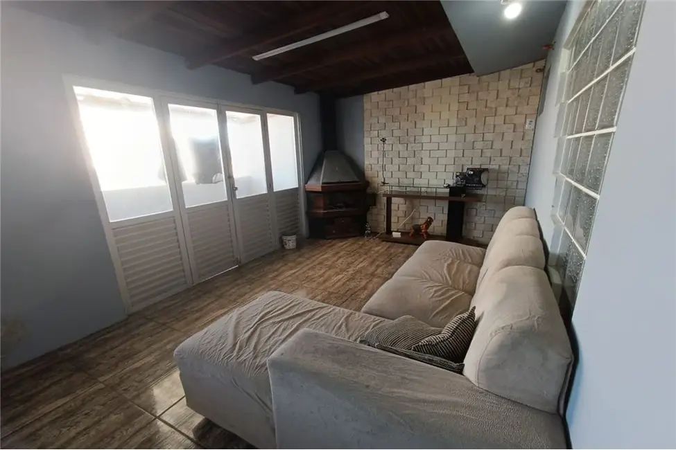 Apartamento com 4 quartos à venda, 138m2 em Tramandai - RS - imagem 6 Foto 6 de Apartamento com 4 quartos à venda, 138m2 em Tramandai - RS