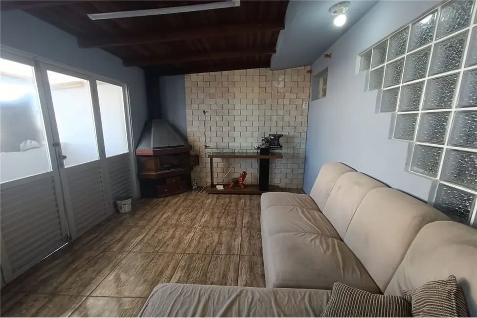 Apartamento com 4 quartos à venda, 138m2 em Tramandai - RS - imagem 5 Foto 5 de Apartamento com 4 quartos à venda, 138m2 em Tramandai - RS