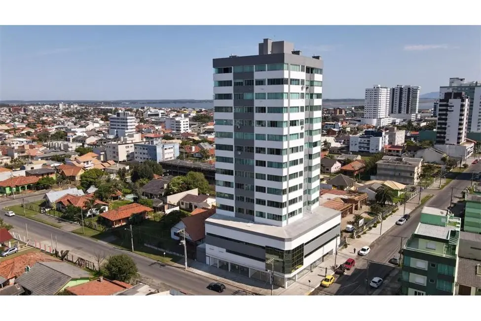 Apartamento com 2 quartos à venda, 80m2 em Centro, Tramandai - RS - imagem 1 Foto 1 de Apartamento com 2 quartos à venda, 80m2 em Centro, Tramandai - RS