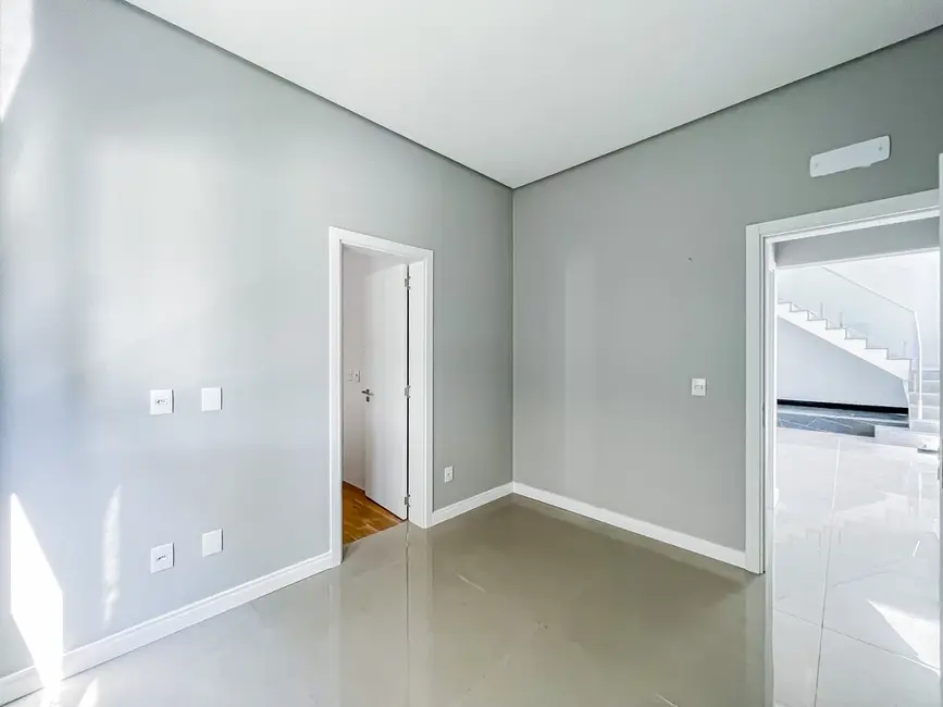 Foto 9 de Casa com 4 quartos à venda, 220m2 em Capao Da Canoa - RS