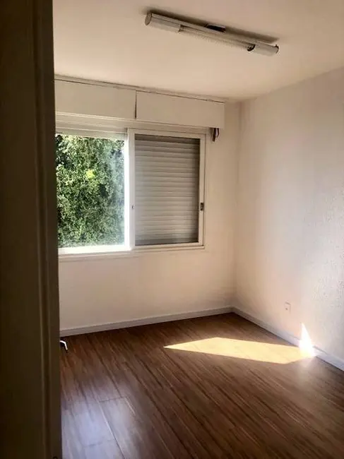 Foto 4 de Apartamento com 2 quartos à venda, 81m2 em Vila Assunção, Porto Alegre - RS