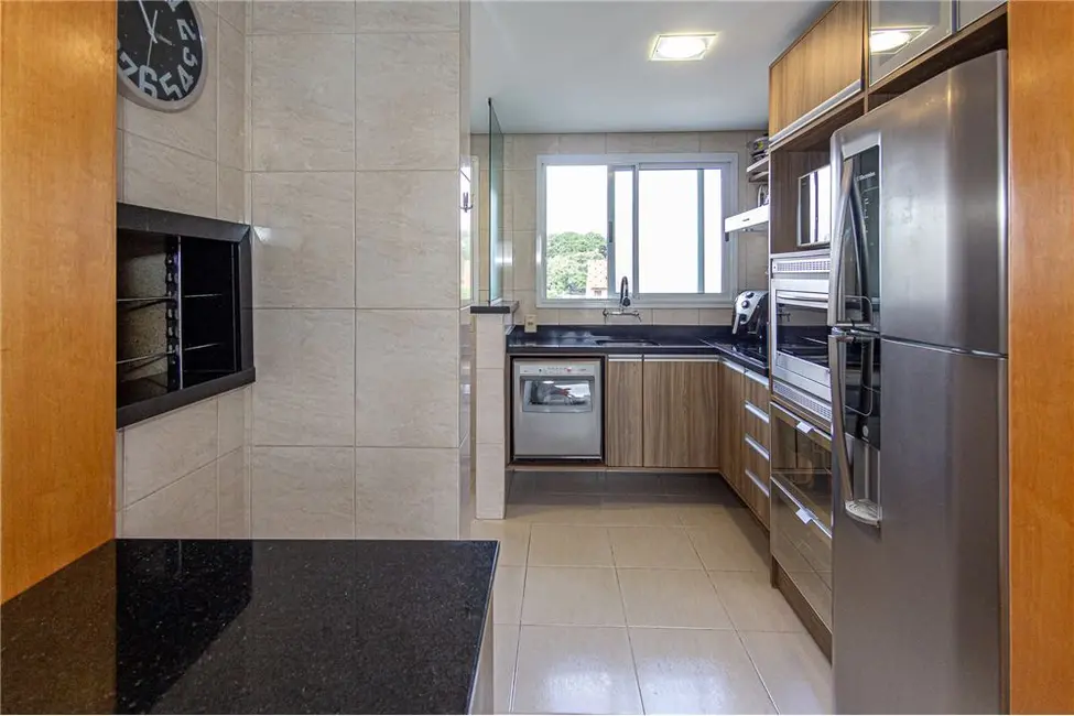 Apartamento com 2 quartos à venda, 73m2 em Vila Ipiranga, Porto Alegre - RS - imagem 6 Foto 6 de Apartamento com 2 quartos à venda, 73m2 em Vila Ipiranga, Porto Alegre - RS