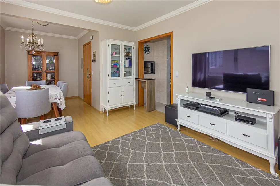 Apartamento com 2 quartos à venda, 73m2 em Vila Ipiranga, Porto Alegre - RS - imagem 3 Foto 3 de Apartamento com 2 quartos à venda, 73m2 em Vila Ipiranga, Porto Alegre - RS