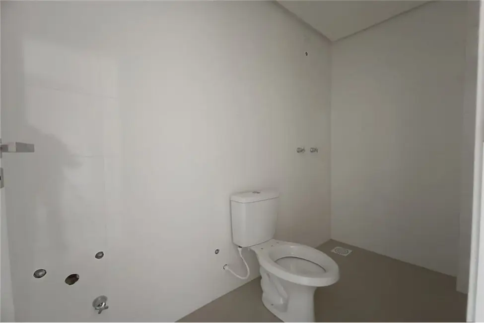 Apartamento com 2 quartos à venda, 67m2 em Centro, Tramandai - RS - imagem 8 Foto 8 de Apartamento com 2 quartos à venda, 67m2 em Centro, Tramandai - RS