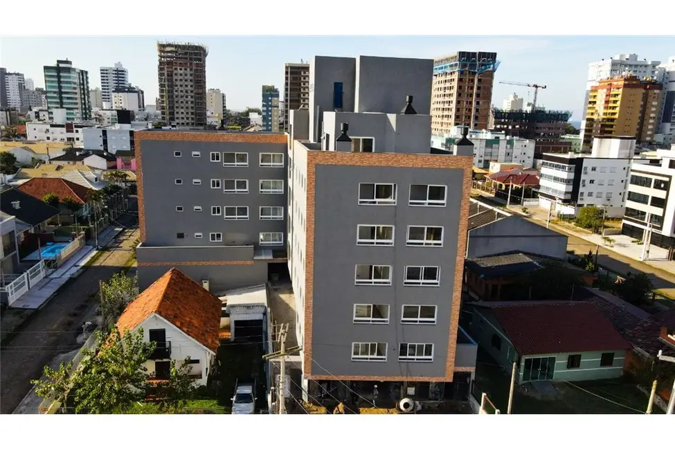 Apartamento com 2 quartos à venda, 67m2 em Centro, Tramandai - RS - imagem 4 Foto 4 de Apartamento com 2 quartos à venda, 67m2 em Centro, Tramandai - RS