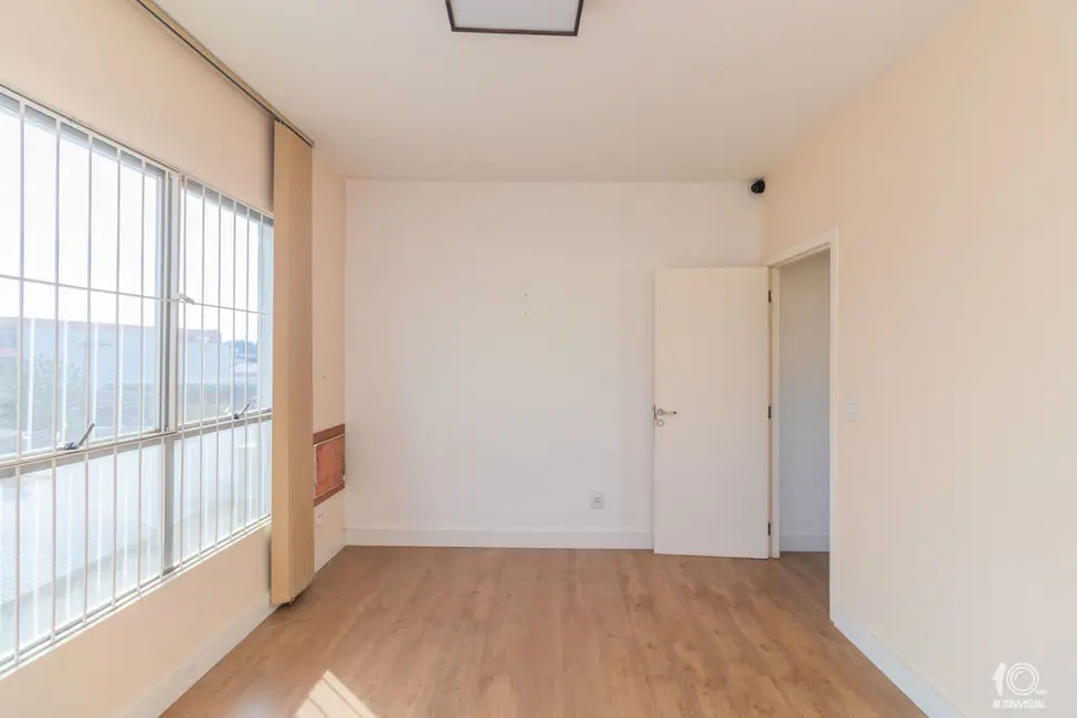 Foto 5 de Sala Comercial à venda, 39m2 em São Geraldo, Porto Alegre - RS