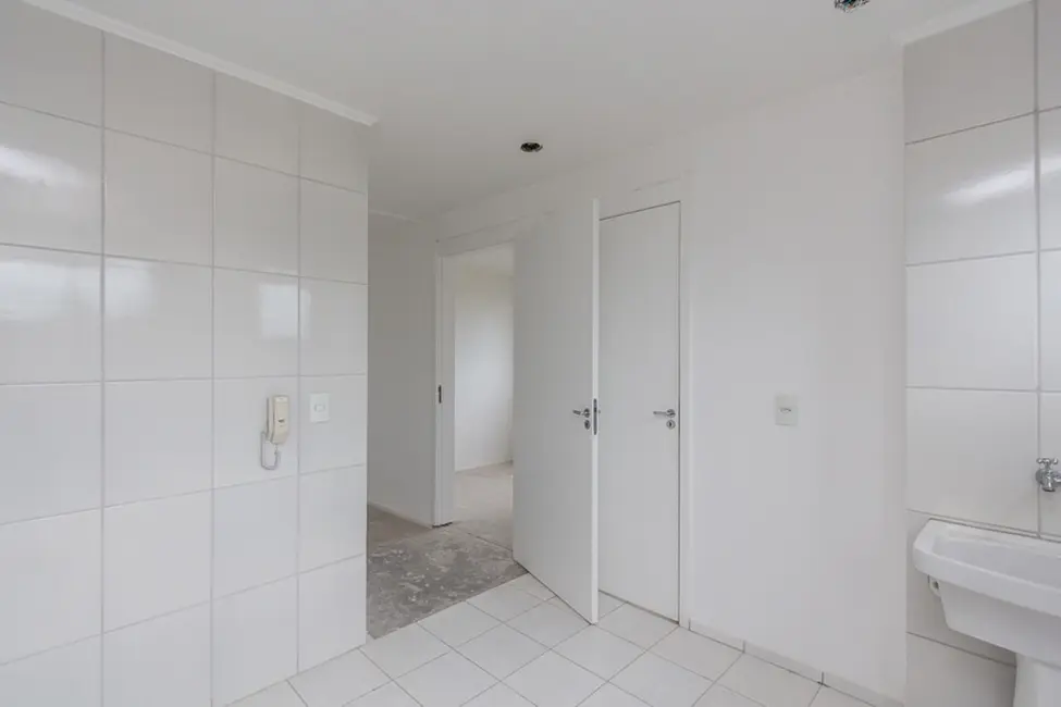 Apartamento com 2 quartos à venda, 43m2 em Mato Grande, Canoas - RS - imagem 8 Foto 8 de Apartamento com 2 quartos à venda, 43m2 em Mato Grande, Canoas - RS
