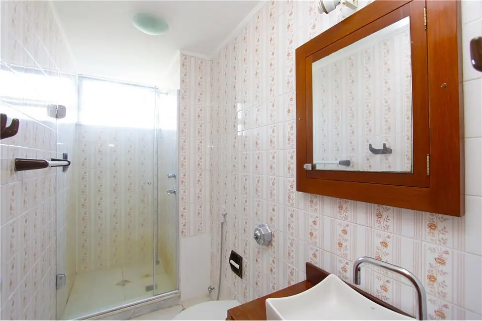 Apartamento com 3 quartos à venda, 103m2 em Boa Vista, Porto Alegre - RS - imagem 9 Foto 9 de Apartamento com 3 quartos à venda, 103m2 em Boa Vista, Porto Alegre - RS