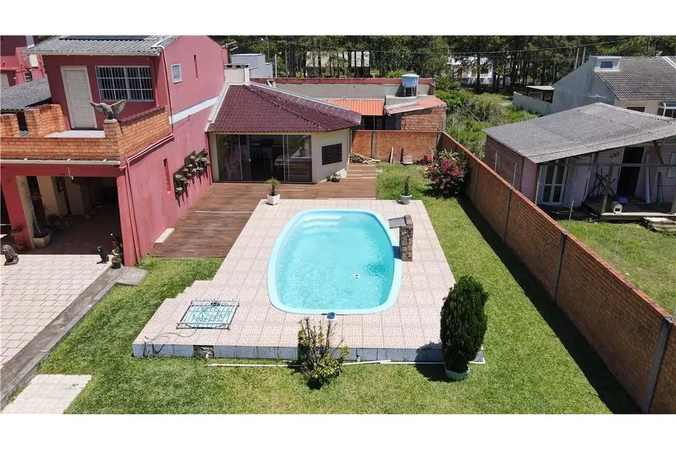 Foto 24 de Casa com 4 quartos à venda, 274m2 em Tramandai - RS