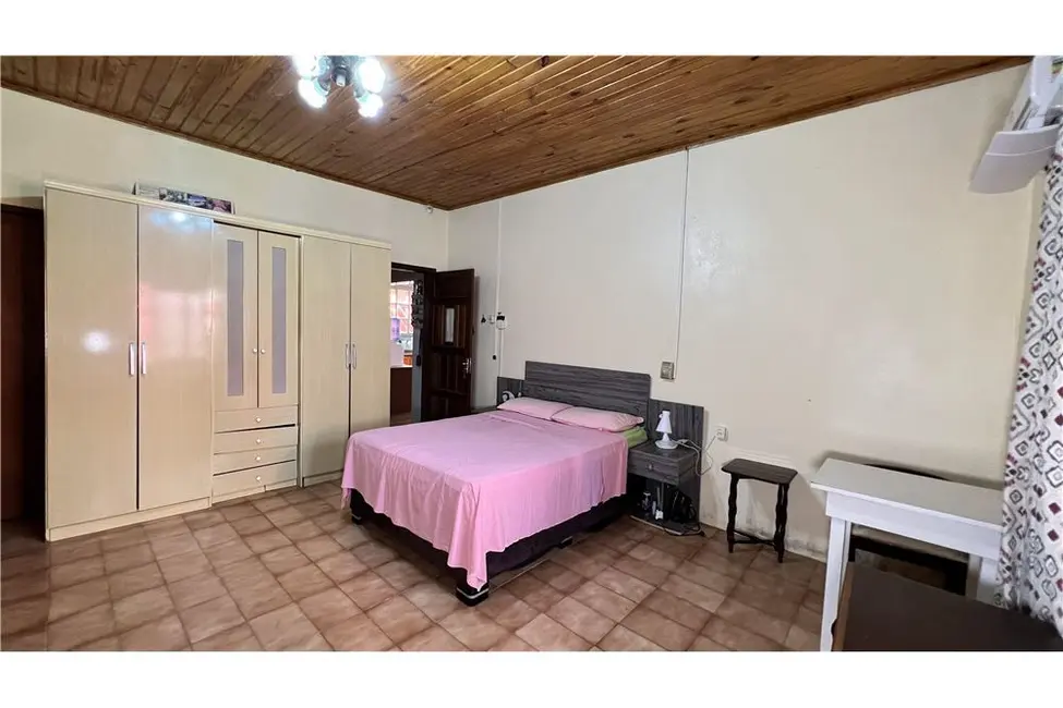 Foto 11 de Casa com 4 quartos à venda, 274m2 em Tramandai - RS