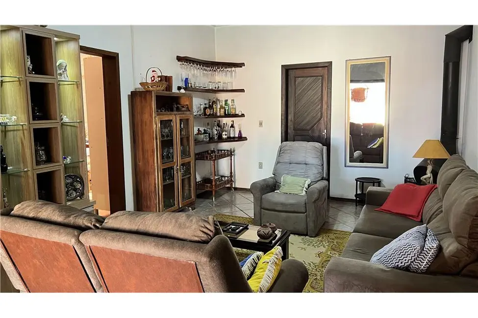 Foto 18 de Casa com 4 quartos à venda, 274m2 em Tramandai - RS