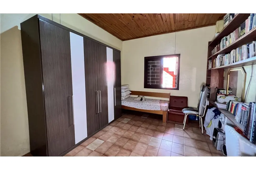 Foto 35 de Casa com 4 quartos à venda, 274m2 em Tramandai - RS