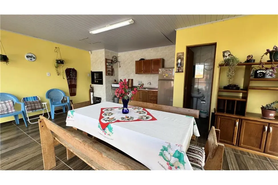 Foto 31 de Casa com 4 quartos à venda, 274m2 em Tramandai - RS