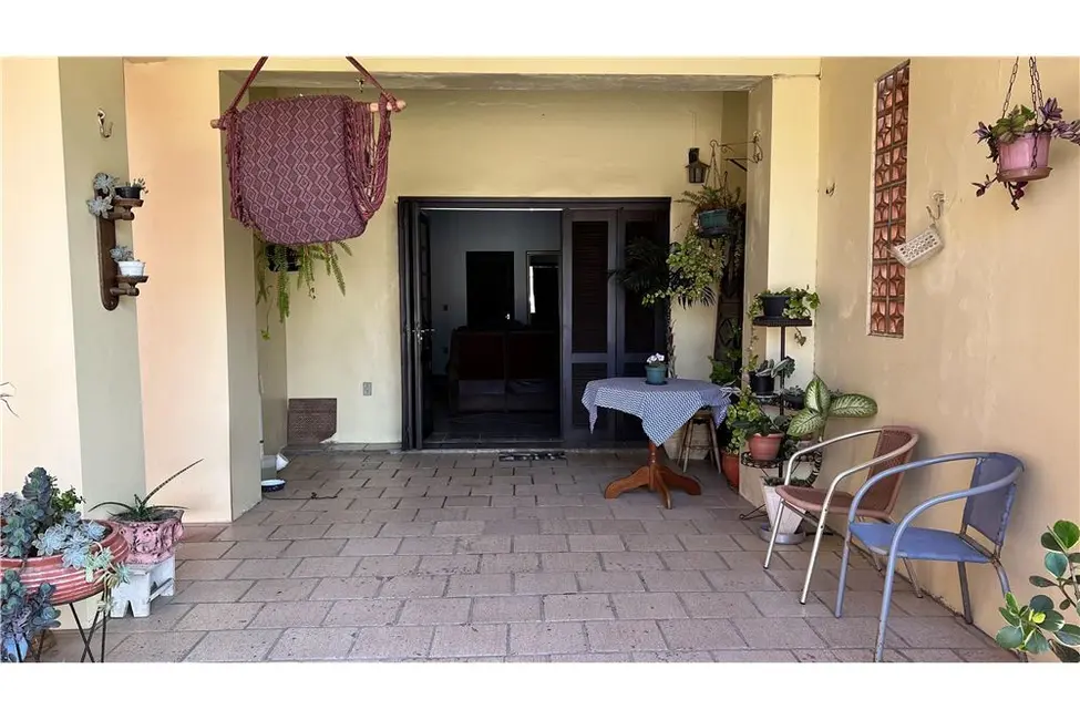 Foto 19 de Casa com 4 quartos à venda, 274m2 em Tramandai - RS