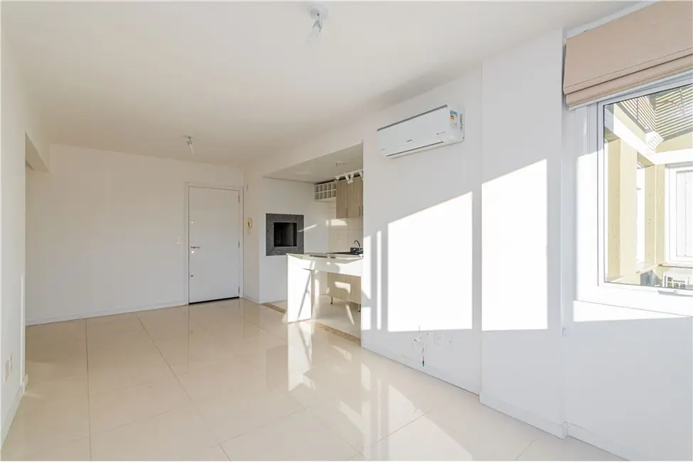 Apartamento com 2 quartos à venda, 62m2 em Rio Branco, Porto Alegre - RS - imagem 5 Foto 5 de Apartamento com 2 quartos à venda, 62m2 em Rio Branco, Porto Alegre - RS