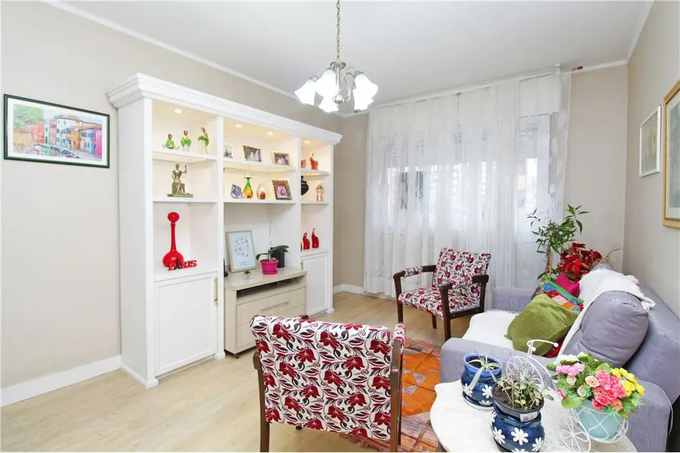 Apartamento com 3 quartos à venda, 84m2 em Menino Deus, Porto Alegre - RS - imagem 3 Foto 3 de Apartamento com 3 quartos à venda, 84m2 em Menino Deus, Porto Alegre - RS