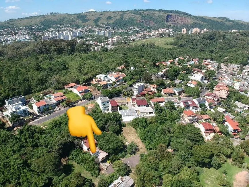 Casa com 5 quartos à venda, 350m2 em Jardim Sabará, Porto Alegre - RS - imagem 7 Foto 7 de Casa com 5 quartos à venda, 350m2 em Jardim Sabará, Porto Alegre - RS