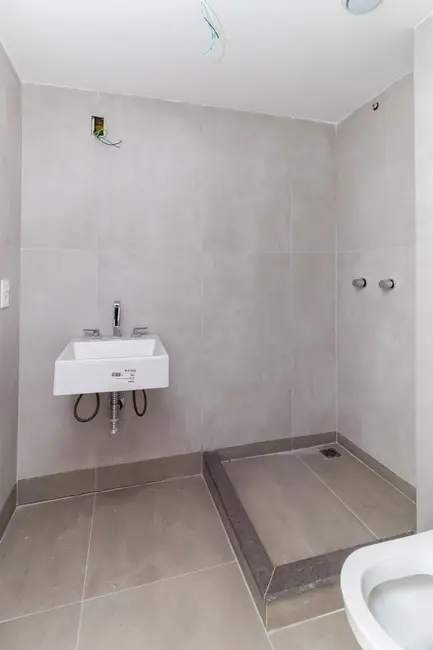 Foto 4 de Kitnet com 1 quarto à venda, 68m2 em Menino Deus, Porto Alegre - RS