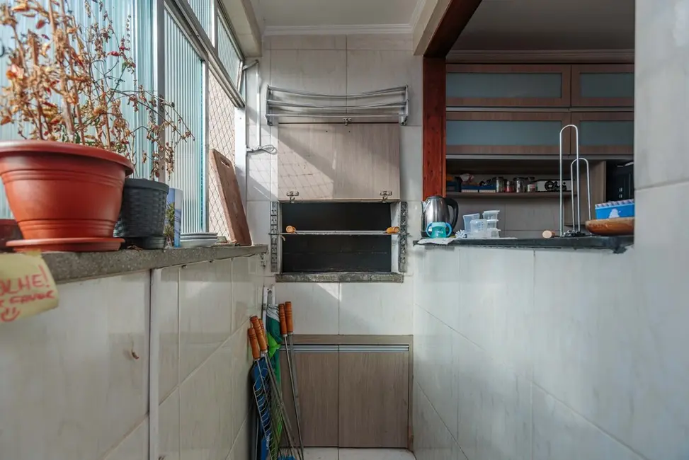 Apartamento com 2 quartos à venda, 72m2 em Azenha, Porto Alegre - RS - imagem 9 Foto 9 de Apartamento com 2 quartos à venda, 72m2 em Azenha, Porto Alegre - RS